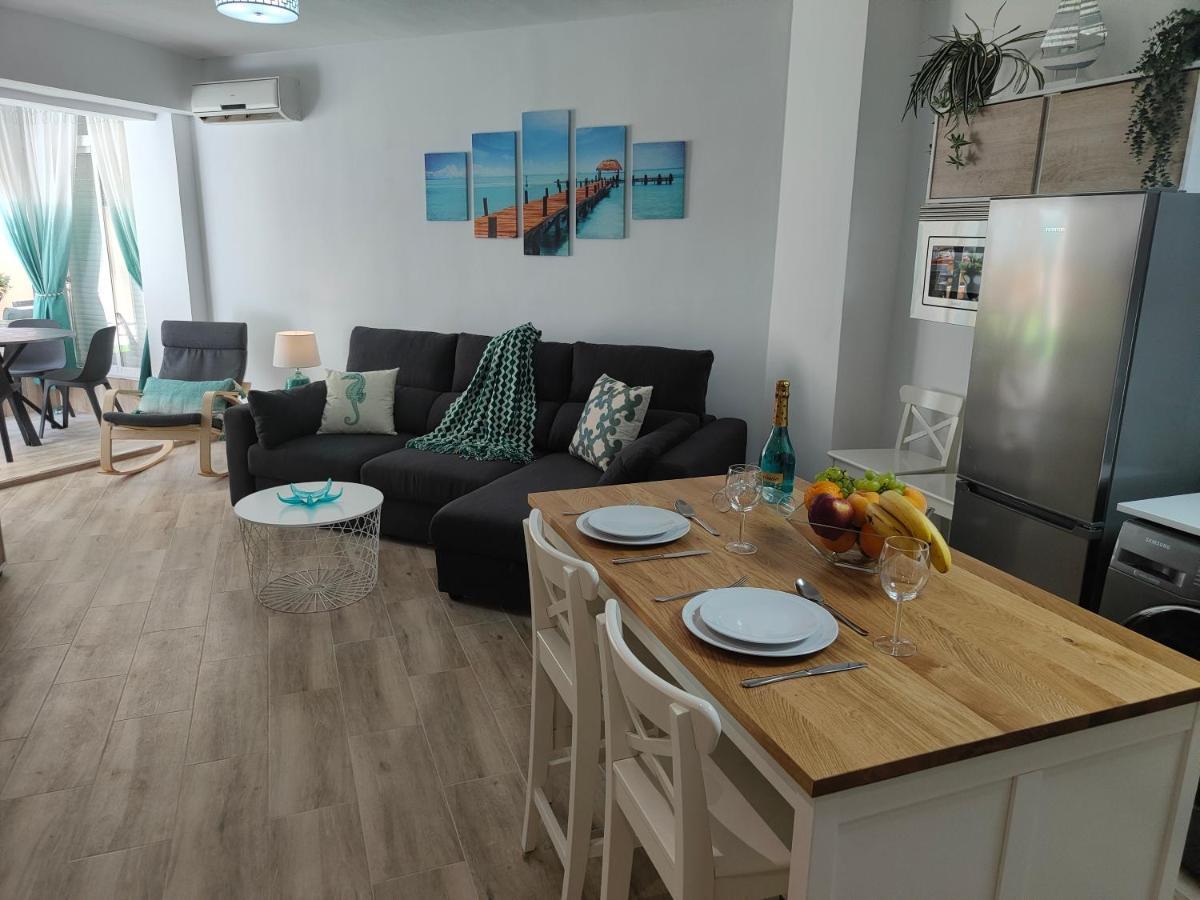 City Central Apartment With Large Patio By Namaste Elite Torremolinos Buitenkant foto